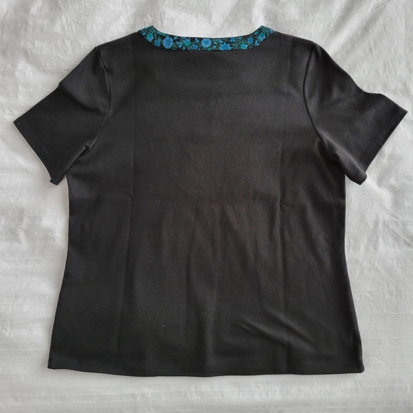 🔥3/$15 Alia black t-shirt - Picture 2 of 5